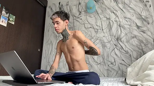 Saturno v online show from March 31, 2026, 11:12 am