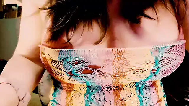 Snapshot of brynnvixen25 chatting on October 17, 2025, 7:11 am brynnvixen25 online show from October 17, 2025, 7:11 am