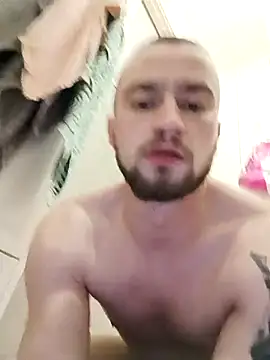 wariacik0024 online show from February 28, 2026, 1:38 am