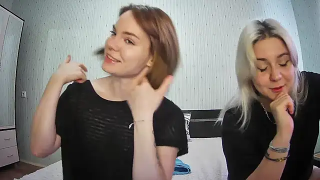 ChrisGirls online show from February 7, 2025, 12:17 pm