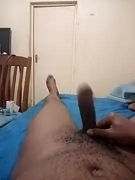 izinjamfee2 online show from October 26, 2025, 7:14 pm