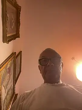 Snapshot of 4n4l1zz4m1 chatting on July 19, 2026, 8:01 am 4n4l1zz4m1 online show from July 19, 2026, 8:01 am