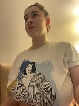 GraceCarther online show from November 12, 2025, 12:37 am