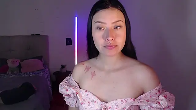 Snapshot of Emilyswan04 chatting on January 16, 2025, 2:51 pm Emilyswan04 online show from January 16, 2025, 2:51 pm