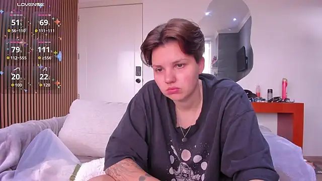 jessica tenderly online show from November 18, 2025, 6:33 pm