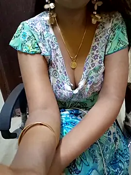 Snapshot of Roja-Telugu777 chatting on March 21, 2025, 3:02 pm Roja-Telugu777 online show from March 21, 2025, 3:02 pm