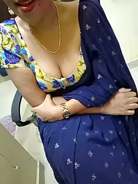 Snapshot of Roja-Telugu777 chatting on March 11, 2025, 1:59 am Roja-Telugu777 online show from March 11, 2025, 1:59 am