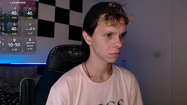 bryamado69 online show from October 22, 2025, 1:49 am