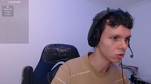 bryamado69 online show from January 15, 2026, 3:43 am