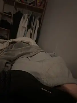 pignoufe online show from March 18, 2026, 9:12 am