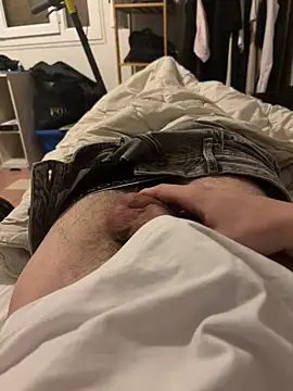 pignoufe online show from April 3, 2026, 10:16 pm