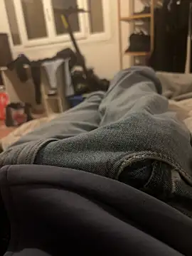 pignoufe online show from April 7, 2026, 9:16 pm