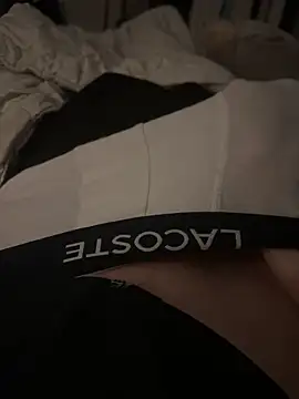 pignoufe online show from March 16, 2026, 5:55 am