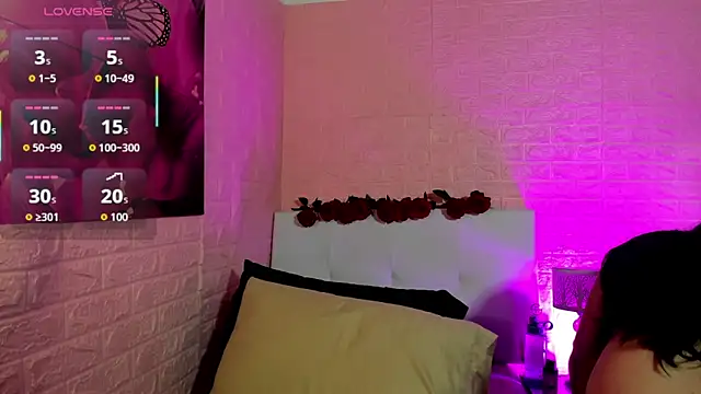 LYAA COLLINS  online show from January 10, 2026, 10:54 am