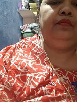 Snapshot of tamilthanushri chatting on May 5, 2026, 5:10 am tamilthanushri online show from May 5, 2026, 5:10 am
