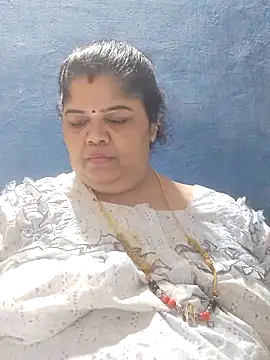 Snapshot of tamilthanushri chatting on May 7, 2026, 7:28 pm tamilthanushri online show from May 7, 2026, 7:28 pm