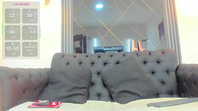 VickyJohnson1 online show from February 9, 2026, 8:40 pm