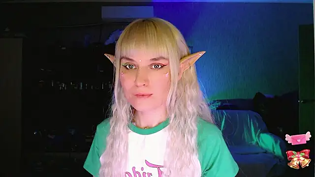 Snapshot of mischellemeow13 chatting on February 20, 2026, 8:00 pm mischellemeow13 online show from February 20, 2026, 8:00 pm