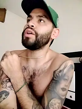 akeemdavid 05 online show from November 14, 2025, 9:40 pm