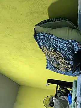 Snapshot of Piecito chatting on March 3, 2026, 2:40 am Piecito online show from March 3, 2026, 2:40 am