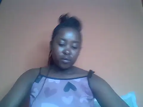 Moonfades online show from January 7, 2026, 5:12 am