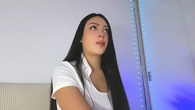 Sweet-Sophiee online show from February 28, 2026, 3:28 am