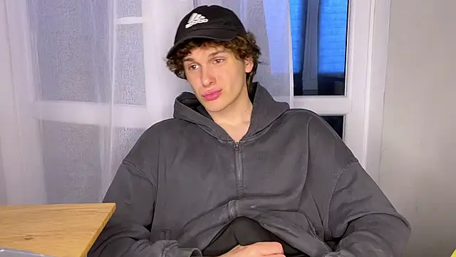 alyx garden online show from April 19, 2026, 5:36 pm