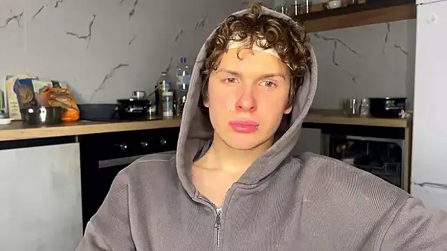 alyx garden online show from February 26, 2026, 7:14 pm