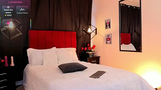 Nathan Smith  online show from September 12, 2025, 8:08 pm