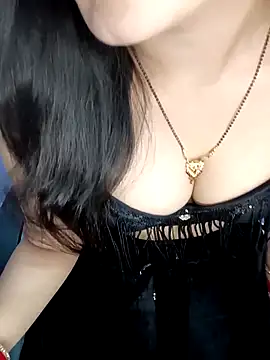 Sweetyi online show from May 12, 2026, 2:30 am