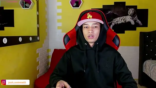 jose sexycumm online show from November 14, 2025, 7:39 pm