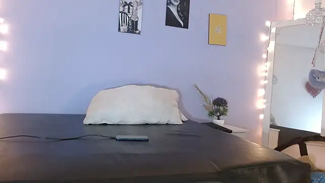 Snapshot of Kimandyuk chatting on January 23, 2025, 2:02 am Kimandyuk online show from January 23, 2025, 2:02 am