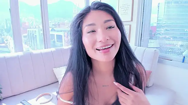 Megan Lim online show from March 9, 2025, 10:19 am