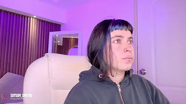 Lucy Smith2 online show from April 8, 2026, 4:03 am