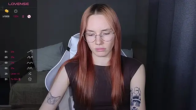 littlevildevil online show from November 24, 2025, 10:48 am