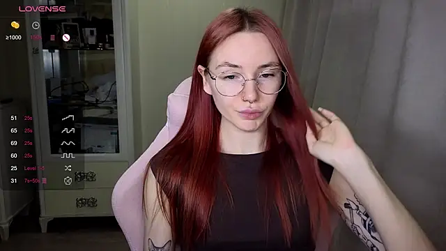 littlevildevil online show from October 28, 2025, 10:47 am