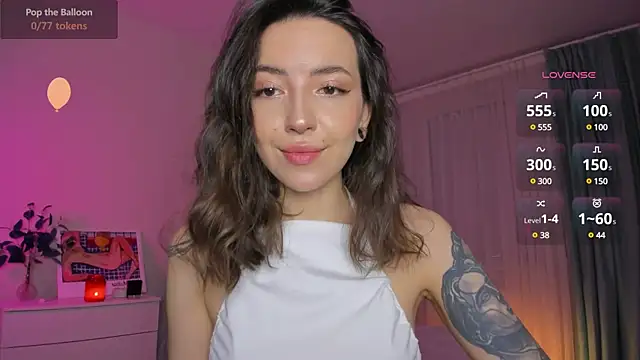 Oh My Dianee online show from March 12, 2025, 7:13 am