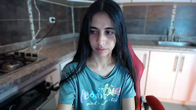 anna alvarez online show from November 13, 2025, 11:36 am