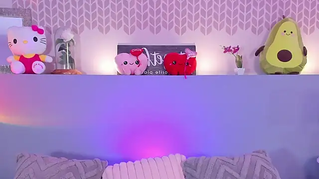 CheryelFox online show from February 27, 2026, 8:41 pm