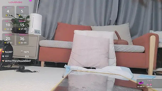 Snapshot of Youth3_ chatting on February 20, 2025, 4:58 pm Youth3  online show from February 20, 2025, 4:58 pm