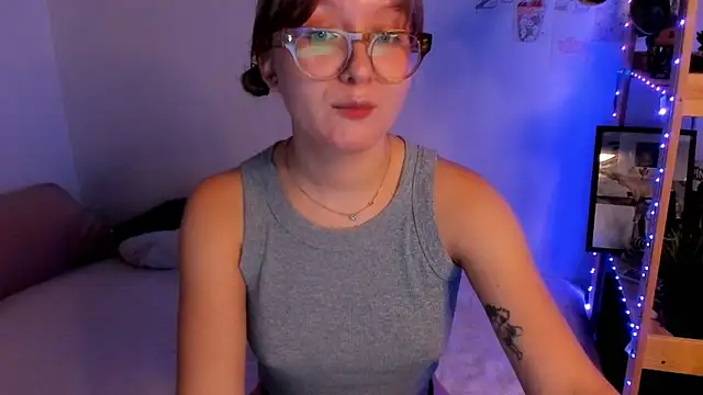 Snapshot of leazy_peazy chatting on October 19, 2025, 7:00 am leazy peazy online show from October 19, 2025, 7:00 am