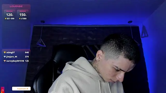 Ian Castillo  online show from March 14, 2026, 11:16 am