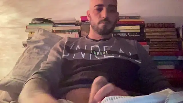 alessandromori91 online show from March 7, 2026, 10:04 pm