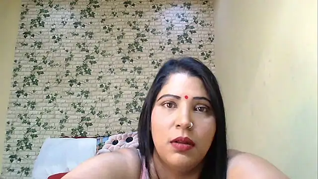 Snapshot of XIndianintimacy chatting on July 11, 2026, 6:52 pm XIndianintimacy online show from July 11, 2026, 6:52 pm