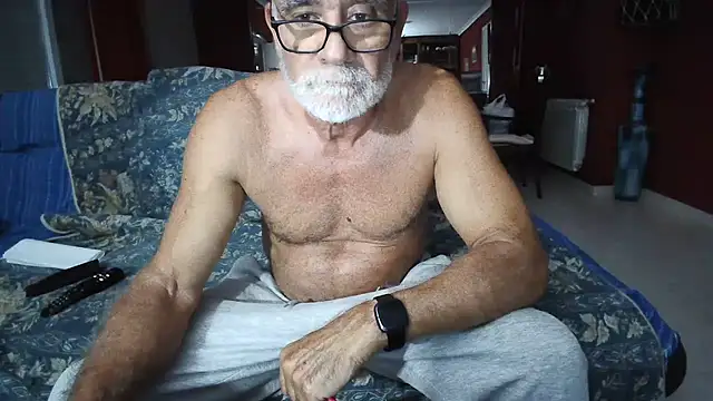Snapshot of maduroguapo chatting on July 3, 2026, 9:32 pm maduroguapo online show from July 3, 2026, 9:32 pm