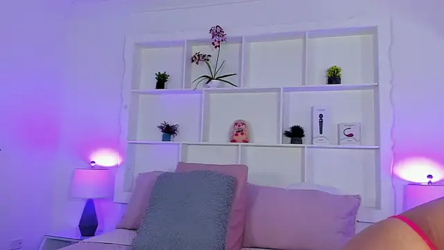 Jenifer Diaz online show from April 9, 2026, 2:12 pm