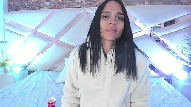 Snapshot of sophie_pariss chatting on February 11, 2026, 3:28 am sophie pariss online show from February 11, 2026, 3:28 am