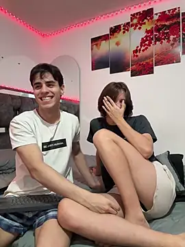 Snapshot of Alex_and_Fabian chatting on February 26, 2026, 5:07 am Alex and Fabian online show from February 26, 2026, 5:07 am