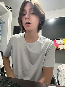 Snapshot of Alex_and_Fabian chatting on February 18, 2026, 1:36 am Alex and Fabian online show from February 18, 2026, 1:36 am