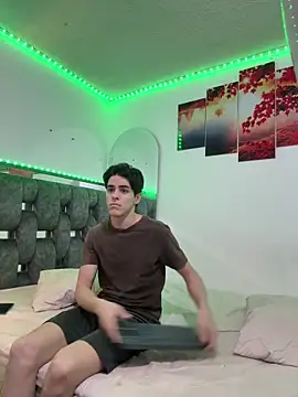 Alex and Fabian online show from March 18, 2026, 4:15 am